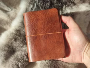 couverture de carnet de voyage en cuir personnalisé sur mesure